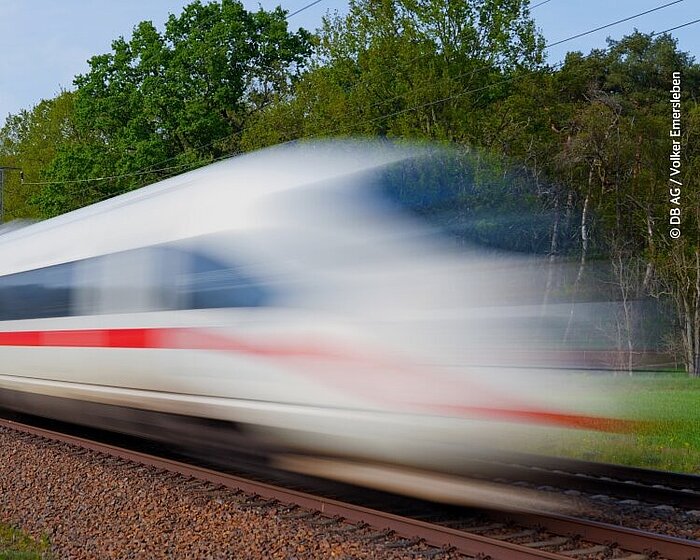Foto von einem ICE der Deutschen Bahn